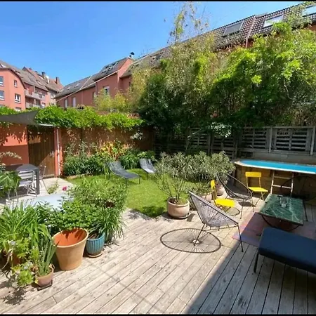 Un Jardin En Διαμέρισμα *